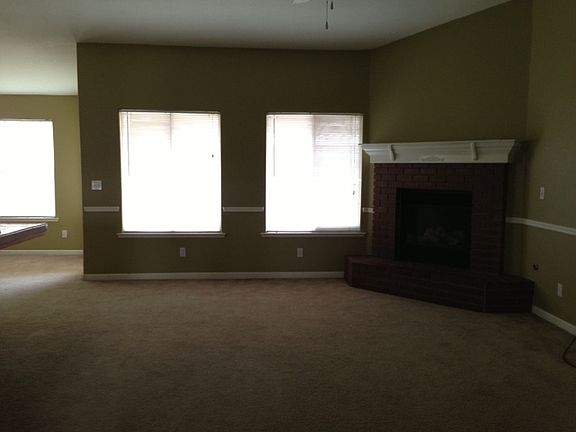 2nd image of 3130 N Glacier Way