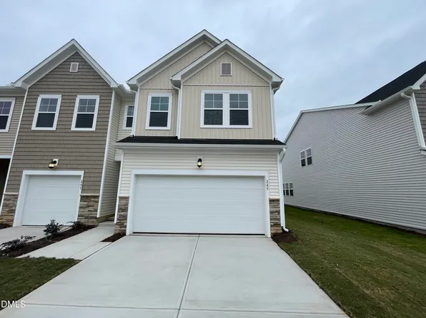 221 Lily Patch Ln, Smithfield, NC 27577