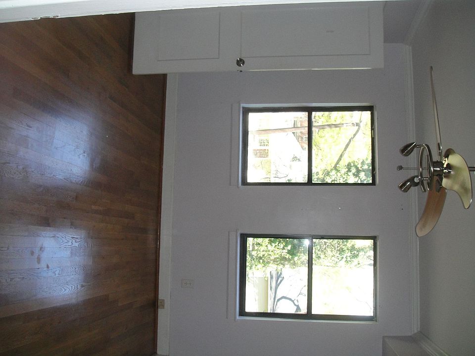 2nd image of 330 3rd St NE APT 4