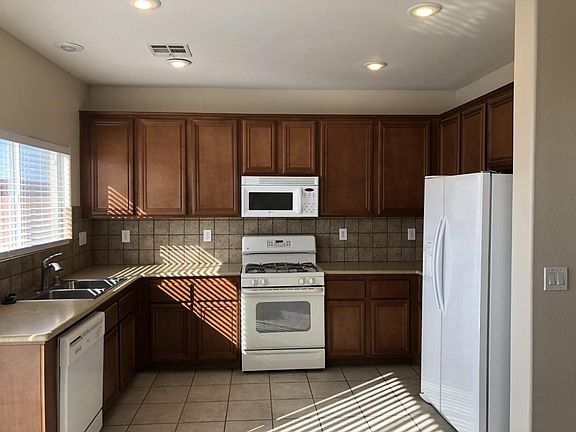 2nd image of 4029 Buteo Ln