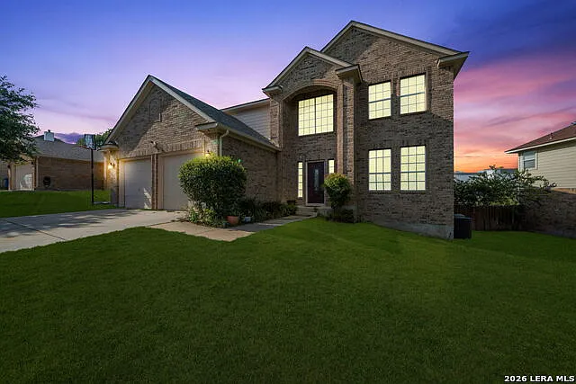 4 bed, 2.5 bath, 2378 sqft, $2,550 — Photo 2