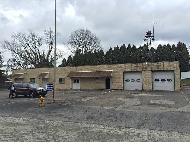 1st image of 1207 Luscombe Ln