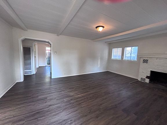 5th image of 1933 Los Robles Blvd #2