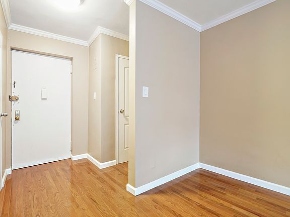 3rd image of 4200 Herkimer Pl