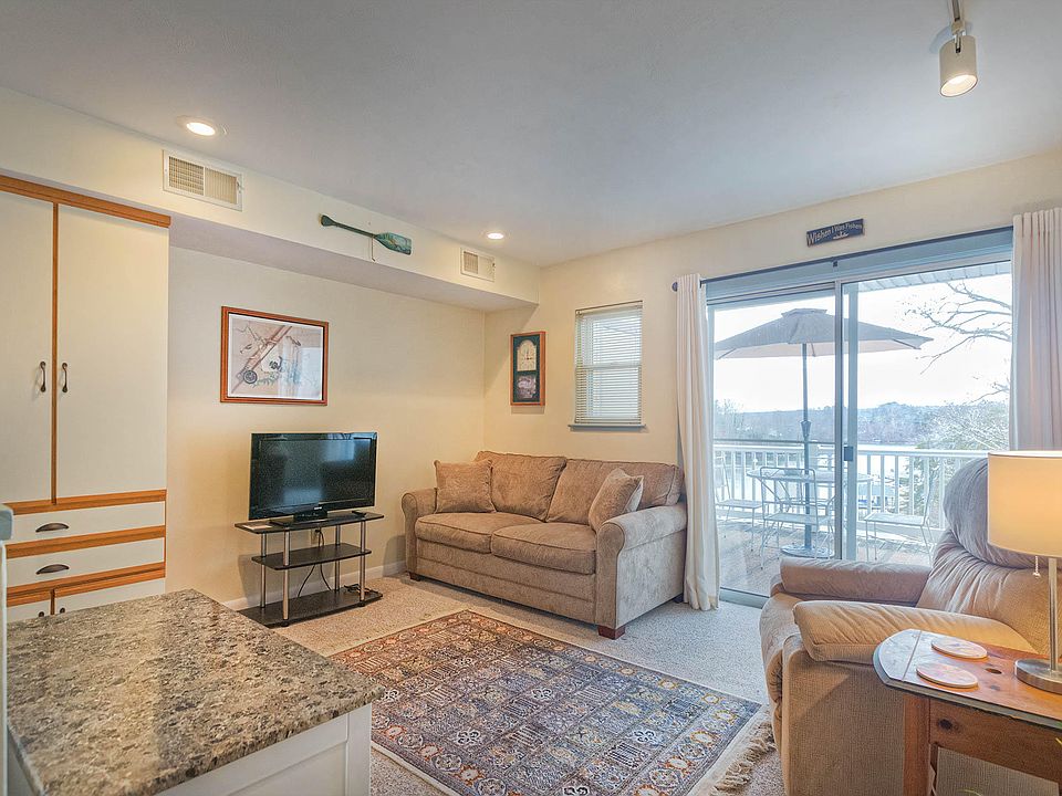 1st image of 1089 Bluewater Dr #511