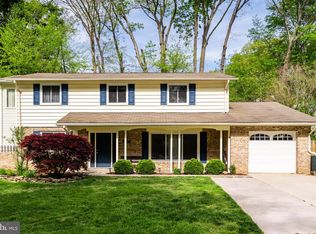 4905 Wheatstone Dr, Fairfax, VA 22032