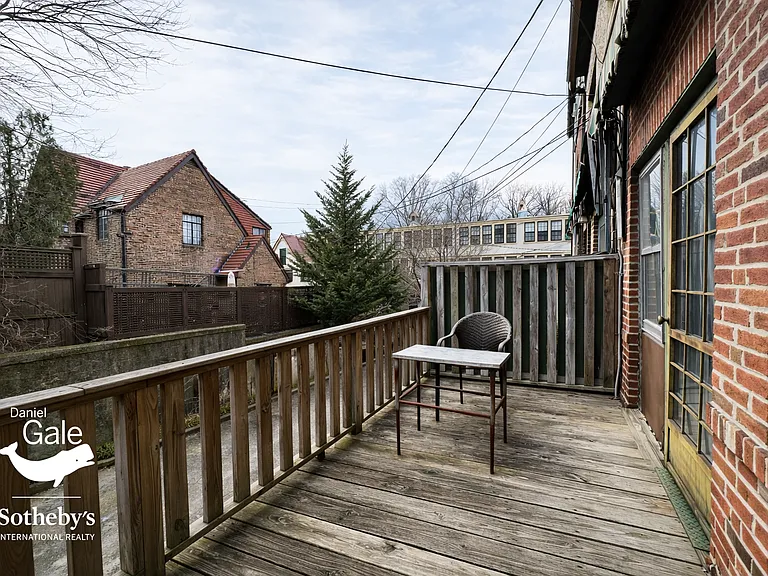 217 Burns St #1 — Photo 8