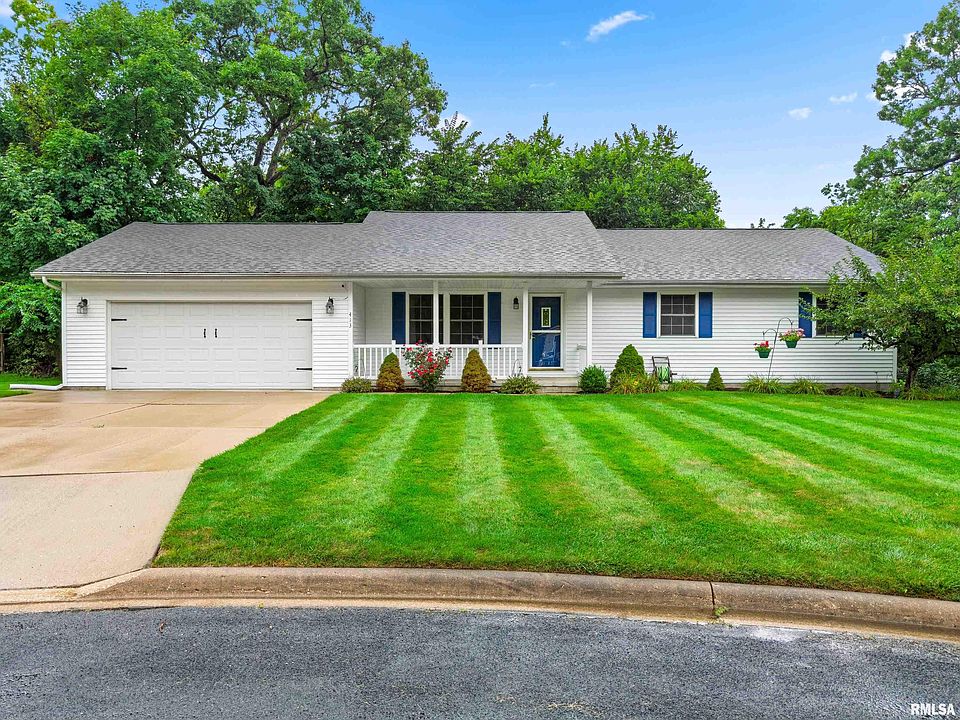1st image of 413 Dundee Rd
