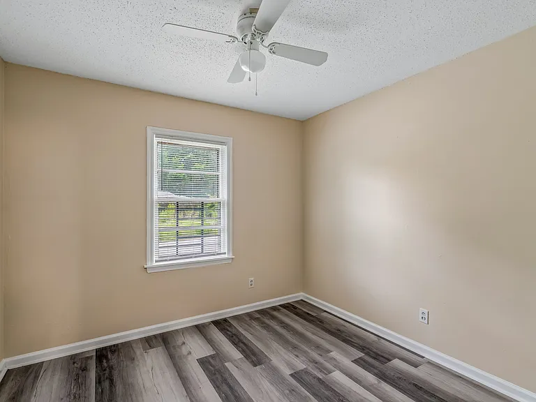 2064 Willow Wood Ave — Photo 14