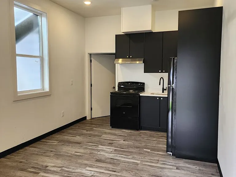 8333 Dallas Ave S — Photo 13