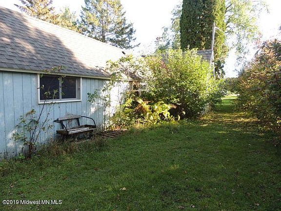5th image of 133 Balmoral Ave