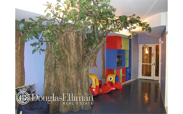 Rented by Douglas Elliman | media 11