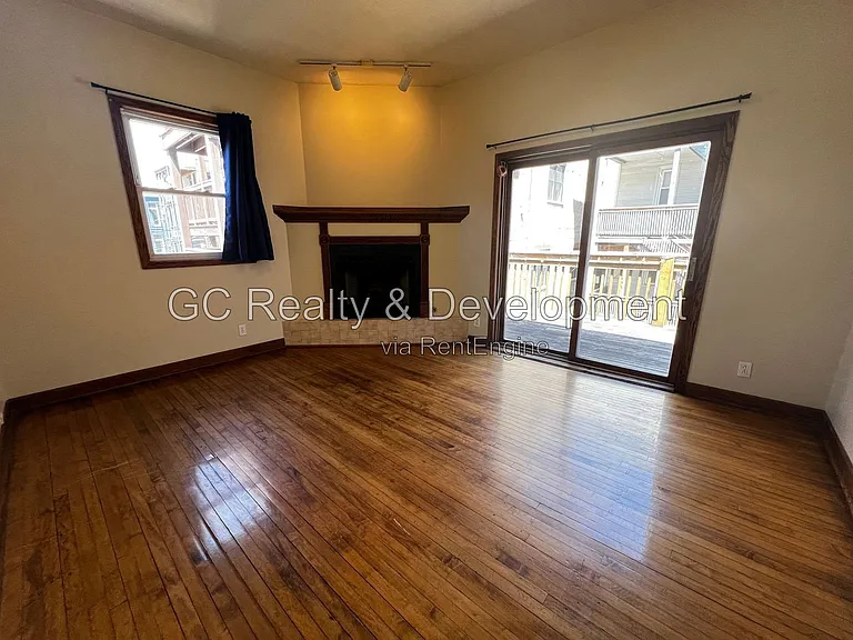 1115 W Patterson Ave #2R — Photo 6
