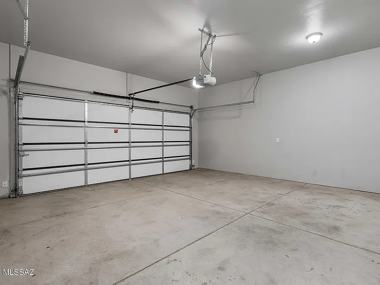 156 E Stone Ct — Photo 28