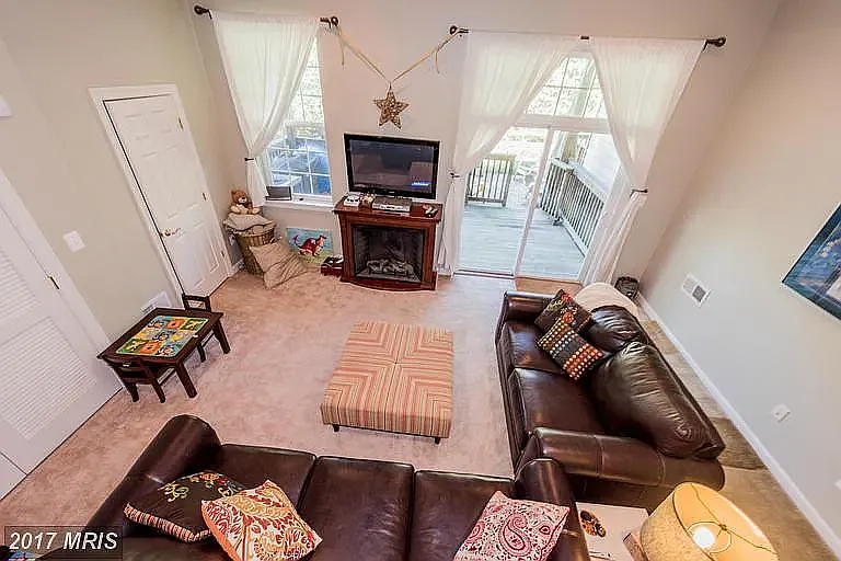 3903 Madison Park Ln — Photo 9