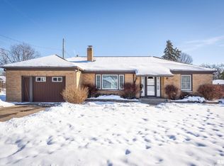 622 53rd St, Moline, IL 61265