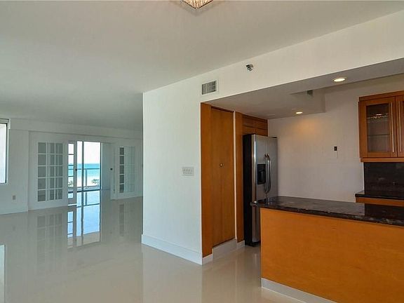 5th image of 5900 Collins Ave APT 1708