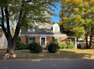 1014 Lee St, West Point, VA 23181