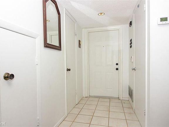4th image of 140 Teriwood Ct