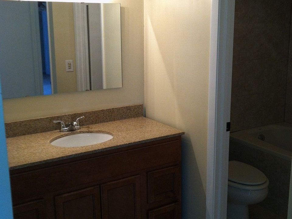 2nd image of 402 Terrace Ct