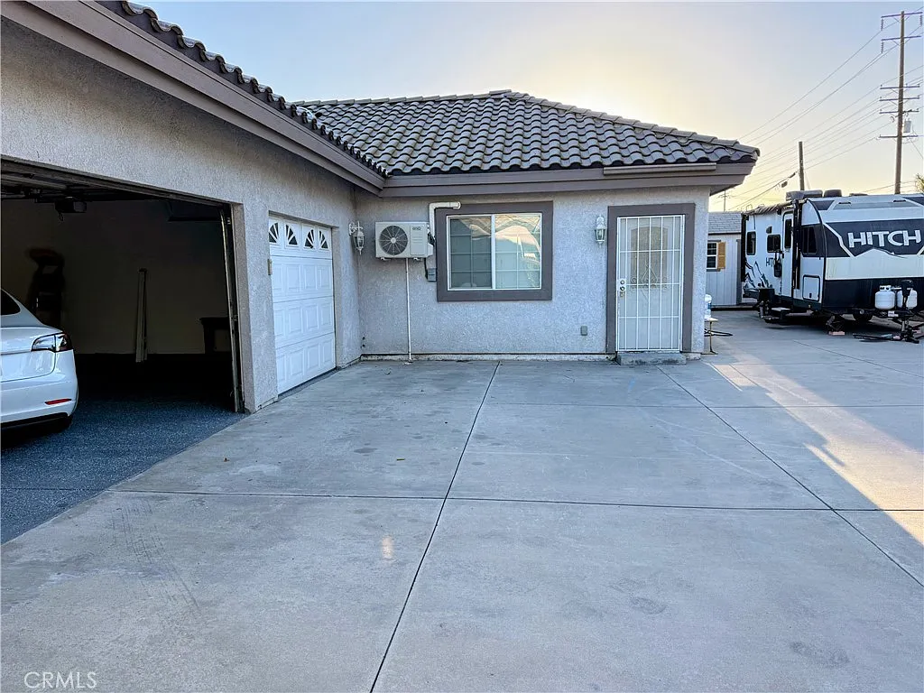 2 bed, 1250 sqft, $2,800 — Photo 2