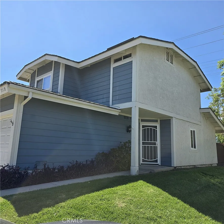 3 bed, 2.5 bath, 1254 sqft, $3,050 — Photo 3