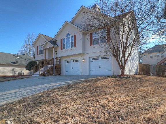 2nd image of 912 Castlerock Way