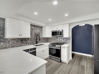 8408 White Eagle Ave UNIT 101, Las Vegas, NV, 89145