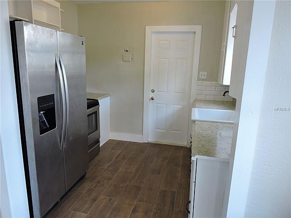 4th image of 2927 38th Ave N
