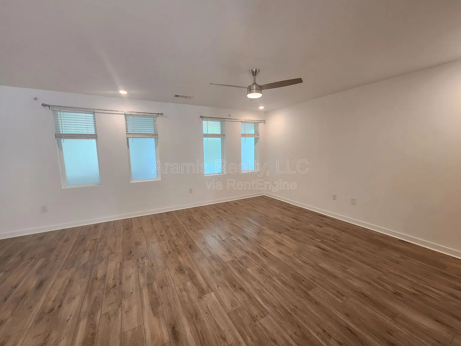 2 bed, 2.0 bath, 1406 sqft, $2,750 — Photo 3