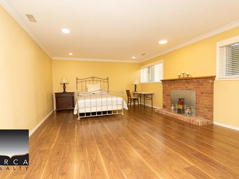 6858 Wiltshire St — Photo 30