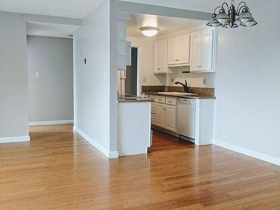 5th image of 615 East Broadway