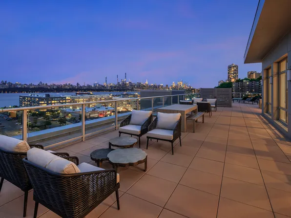 143 Old River Road image 16 of 47