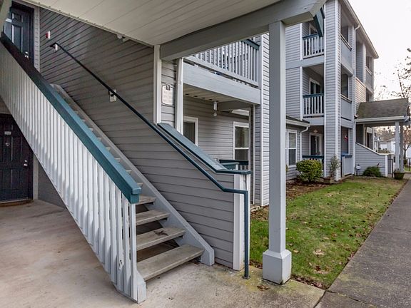 3rd image of 33020 10th Ave SW #102