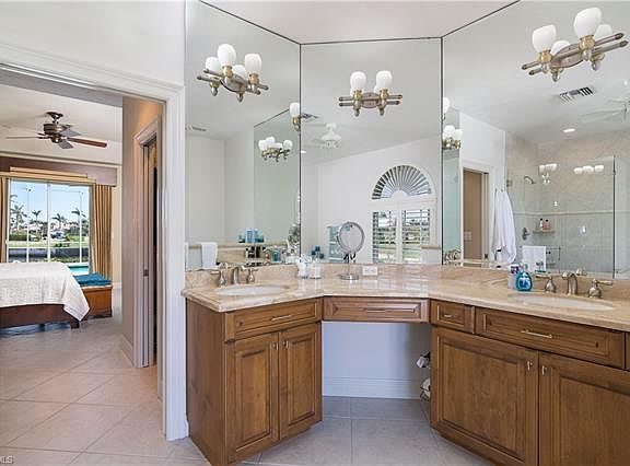 5th image of 939 S Joy Cir