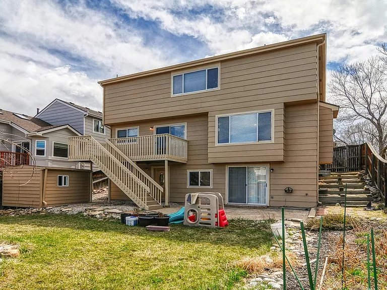 16279 Hedgeway Dr — Photo 27