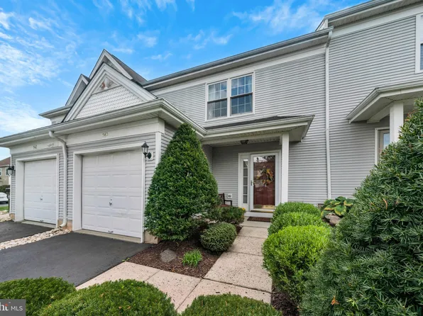 540 Musket Ct, Collegeville, PA 19426