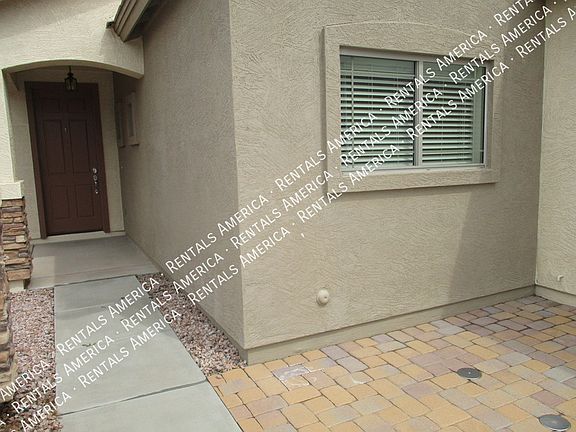 4th image of 1360 E Martha Dr