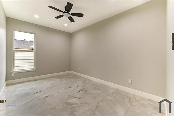 1513 Sherl St — Photo 9
