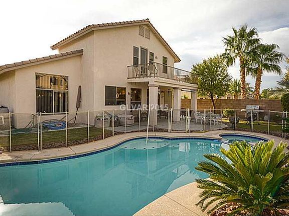 2nd image of 5417 Olivine Ct