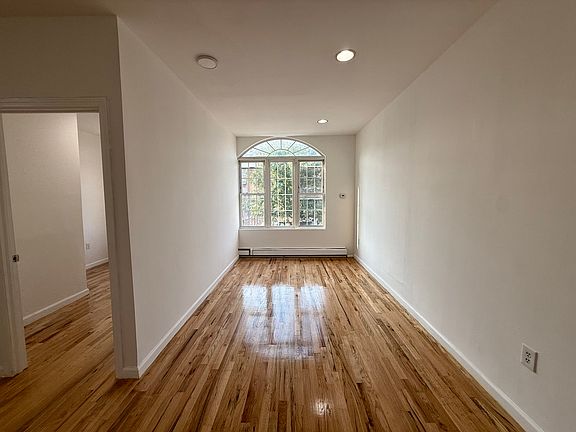2nd image of 492 Kosciuszko St #1