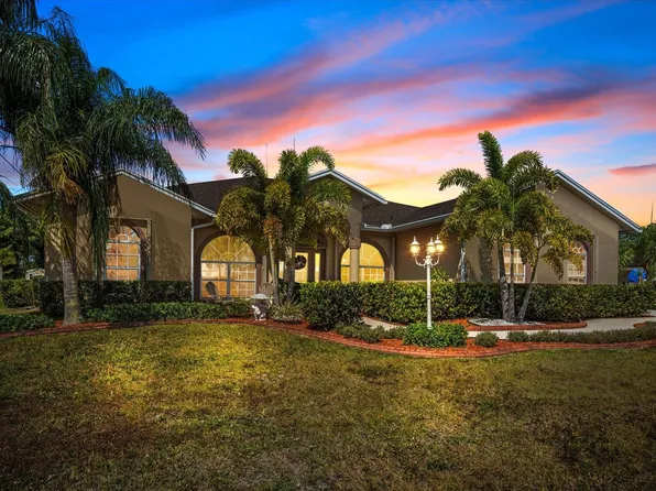 3819 SW Revere Court, Port St Lucie, FL 34953