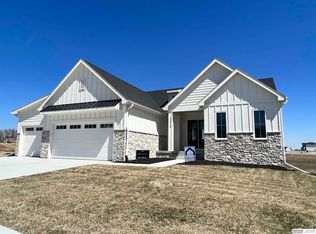 3329 S 212th Ave, Elkhorn, NE 68022