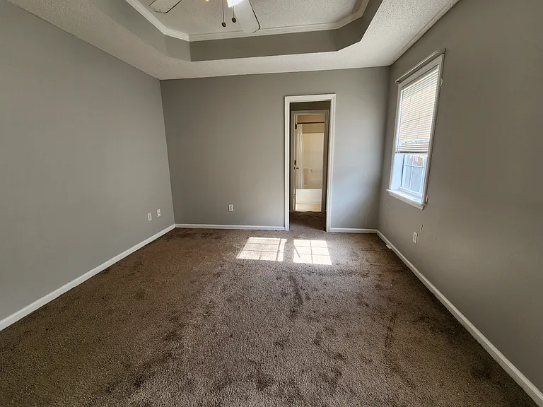 4126 Sedgwyck Ln — Photo 8