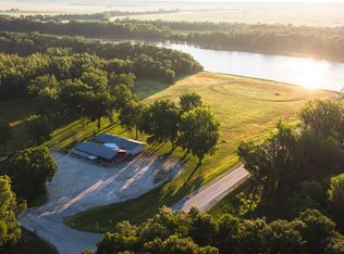 104 N Florence Rd, Pittsfield, IL 62363