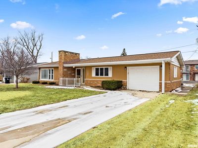 1307 Bobolink Dr, Washington, IL, 61571
