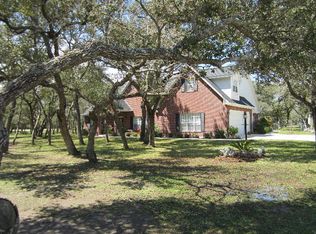 14 Post Oak Bnd, Inez, TX 77968