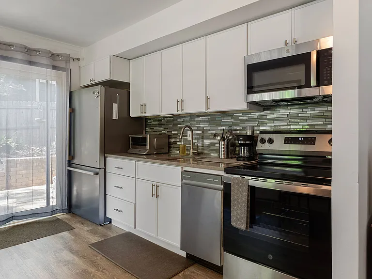 1547 Fountain Ridge Rd #1 — Photo 3