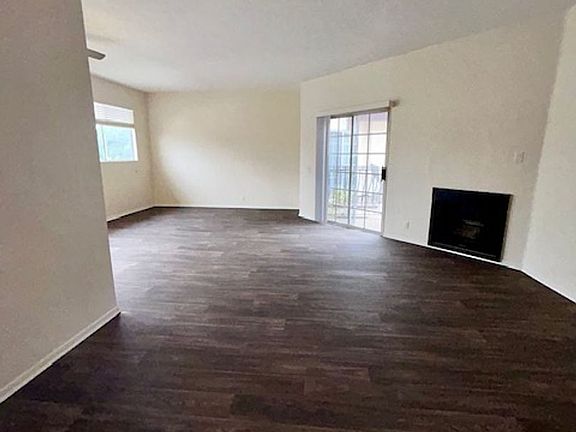 4th image of 908 S Shenandoah St #262-204