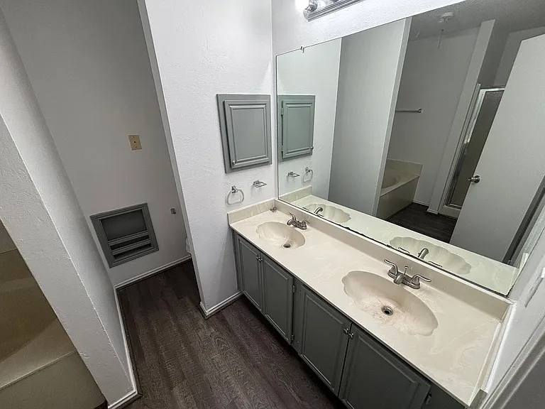 2100 Larkspur St — Photo 15